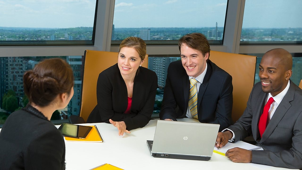 Empleados en una reunión