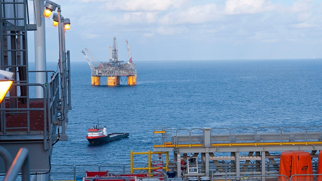 Plataforma flotante en aguas profundas en el golfo de México